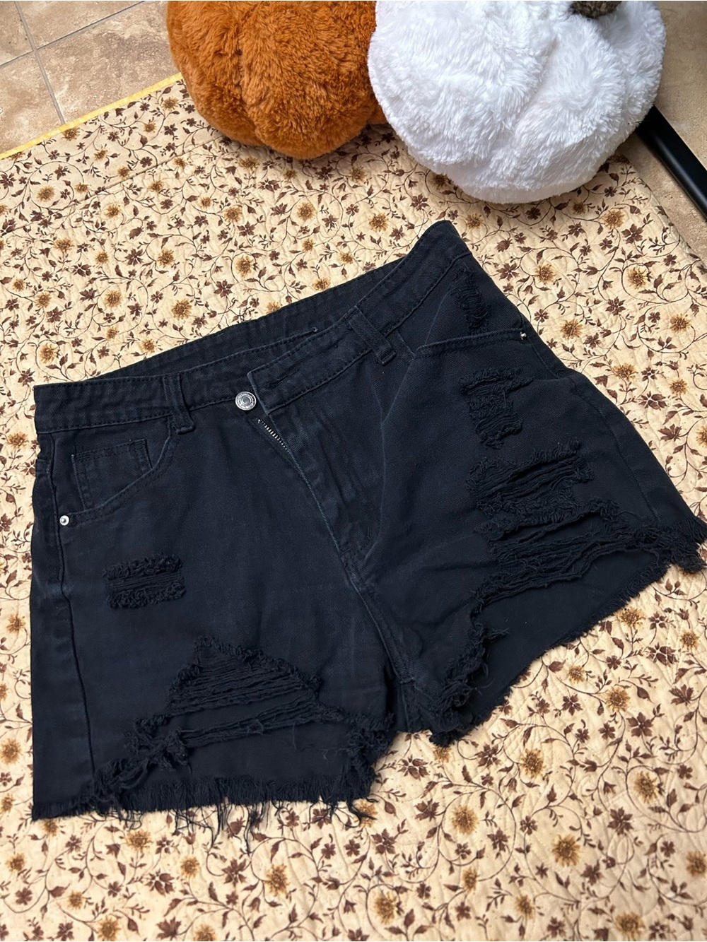 SHEIN Black Distressed High-Rise Ripped Denim Shorts